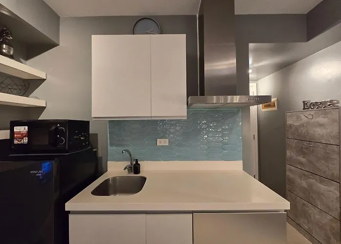 Citispace 1br Condotel At Azure Urban Near Airport #az07a Manila