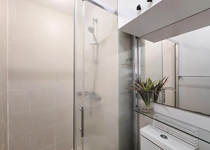 Citispace 1br Condotel At Azure Urban Near Airport #az07a *