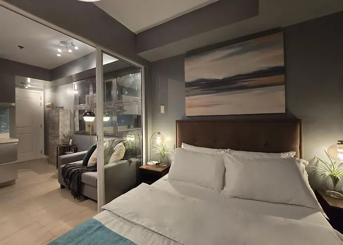 Citispace 1br Condotel At Azure Urban Near Airport #az07a *