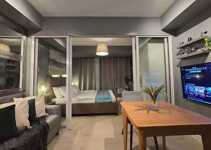 Citispace 1br Condotel At Azure Urban Near Airport #az07a * Manila