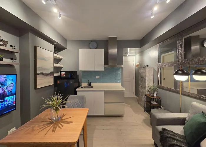 Citispace 1br Condotel At Azure Urban Near Airport #az07a * Manila